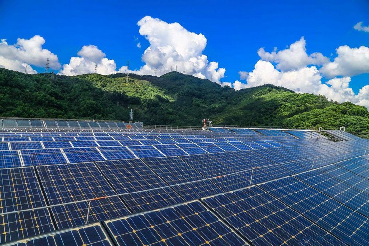 太陽能發(fā)電和光伏發(fā)電有什么區(qū)別，光伏發(fā)電的原理和技術(shù)