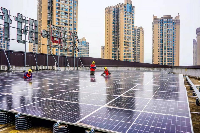 光伏發(fā)電晚上都顯示正常是有故障嗎？夜晚是怎么解決用電問題？