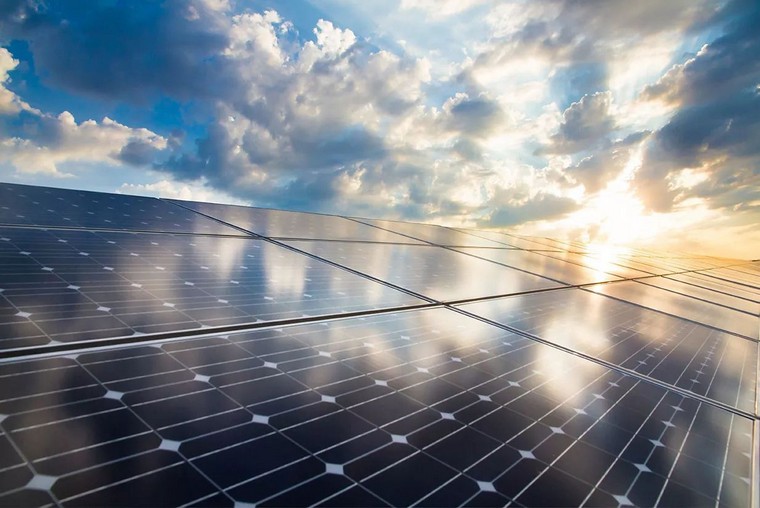 光伏發(fā)電、聚光發(fā)電、光熱太陽能、太陽能光電之間有什么區(qū)別呢